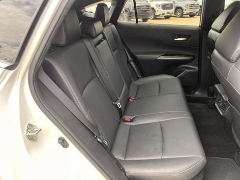 Used 2022 Toyota Venza XLE AWD/4WD image 26