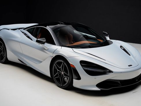 Used 2018 McLaren 720S image 40