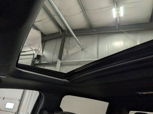 Used 2024 GMC Sierra 2500 AT4 w/ AT4 Preferred Package image 26