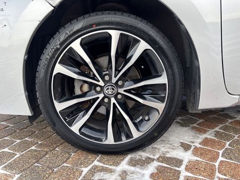 Used 2017 Toyota Corolla SE image 9