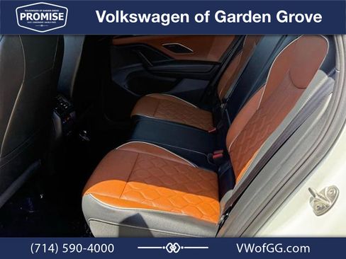 New 2026 Volkswagen Tiguan SEL R-Line AWD/4WD image 25