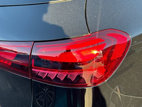 Used 2025 Mercedes-Benz GLA 250 image 9