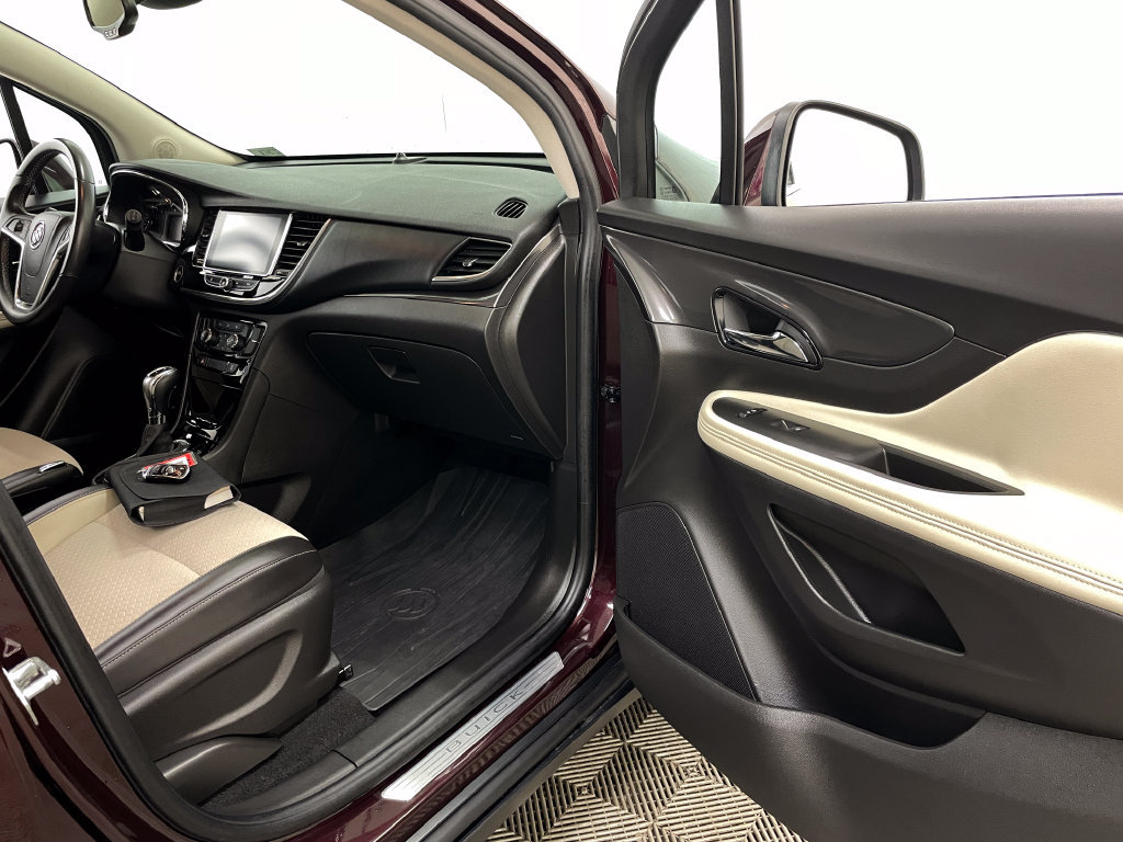 Certified 2018 Buick Encore Preferred FWD image 34