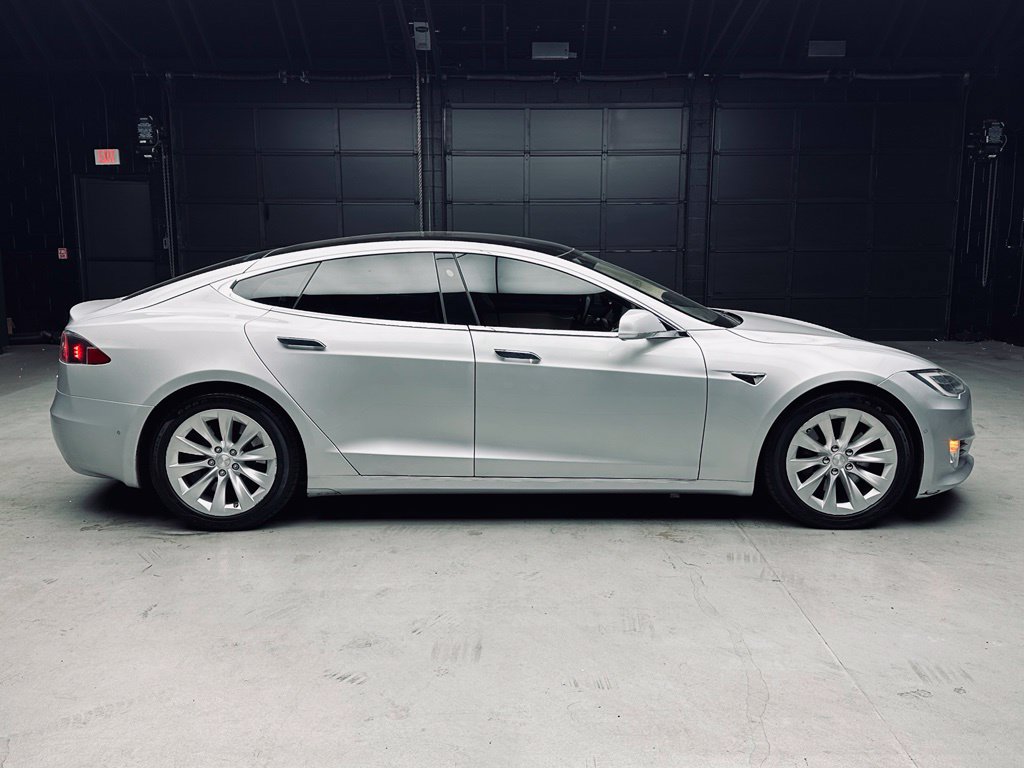 Used 2018 Tesla Model S 100D AWD/4WD image 14