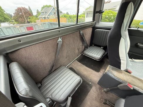 Used 1993 Nissan Pickup 4x4 King Cab image 18