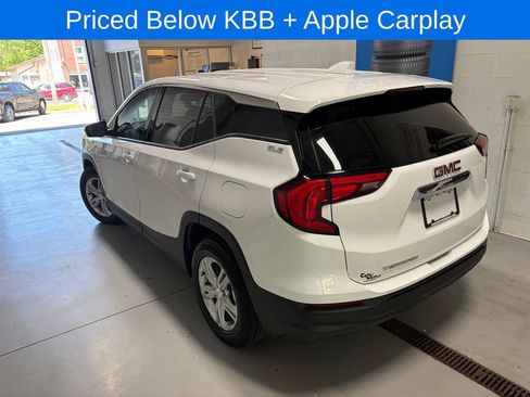 Used 2020 GMC Terrain SLE w/ LPO, Floor Liner Package FWD image 6