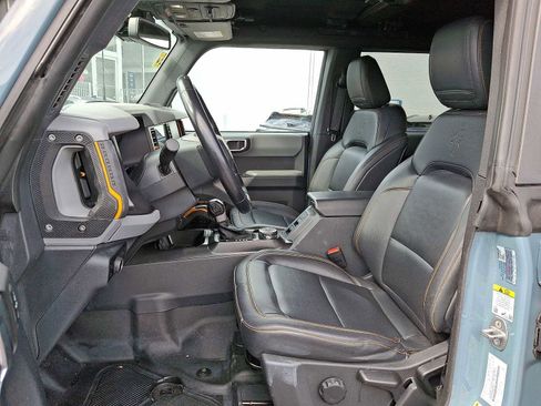Used 2023 Ford Bronco Badlands image 25