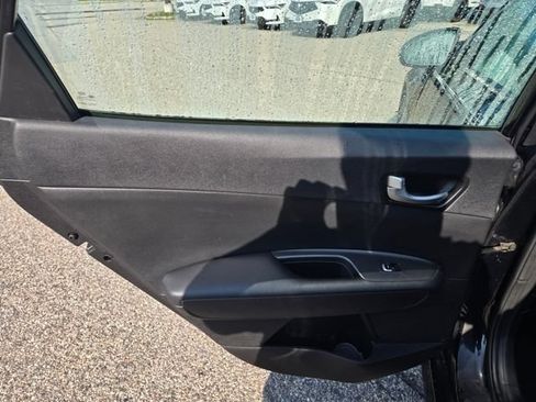 Used 2018 Kia Optima S FWD image 14