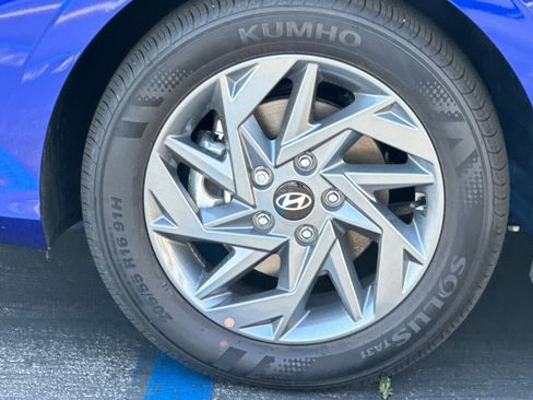 New 2025 Hyundai Elantra Blue image 31