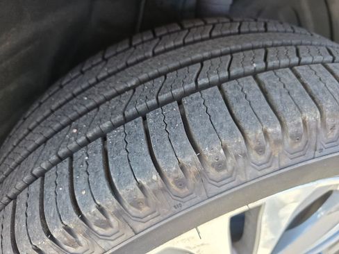 Used 2019 Subaru Ascent Limited w/ Popular Package #2A AWD/4WD image 11