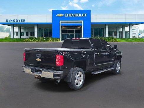 Used 2016 Chevrolet Silverado 2500 LTZ w/ Duramax Plus Package image 8