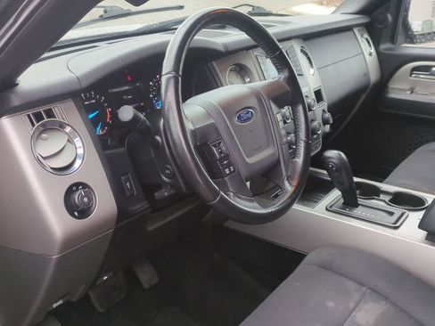 Used 2017 Ford Expedition XLT AWD/4WD image 10