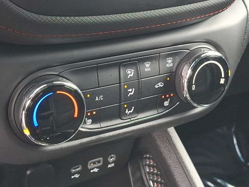Used 2022 Chevrolet TrailBlazer RS AWD/4WD image 15