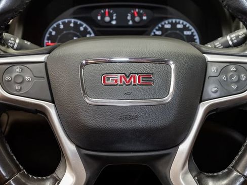 Used 2019 GMC Acadia SLE FWD image 12