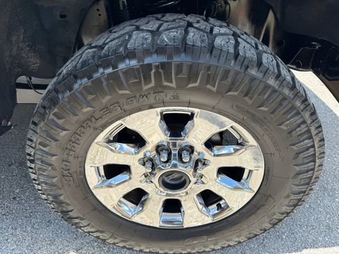 Used 2011 Ford F250 Lariat w/ Lariat Ultimate Pkg AWD/4WD image 39