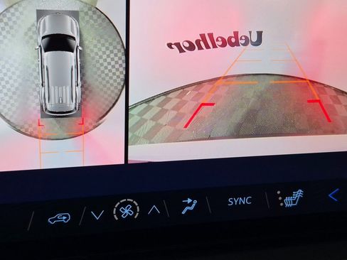 New 2026 Chevrolet Traverse LT w/ Driver Confidence Package image 28