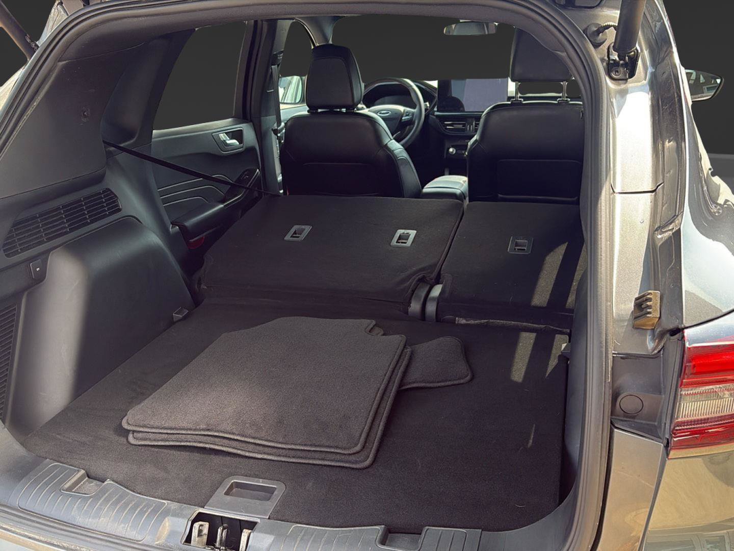 Used 2024 Ford Escape ST-Line w/ Tech Pack #1 AWD/4WD image 23