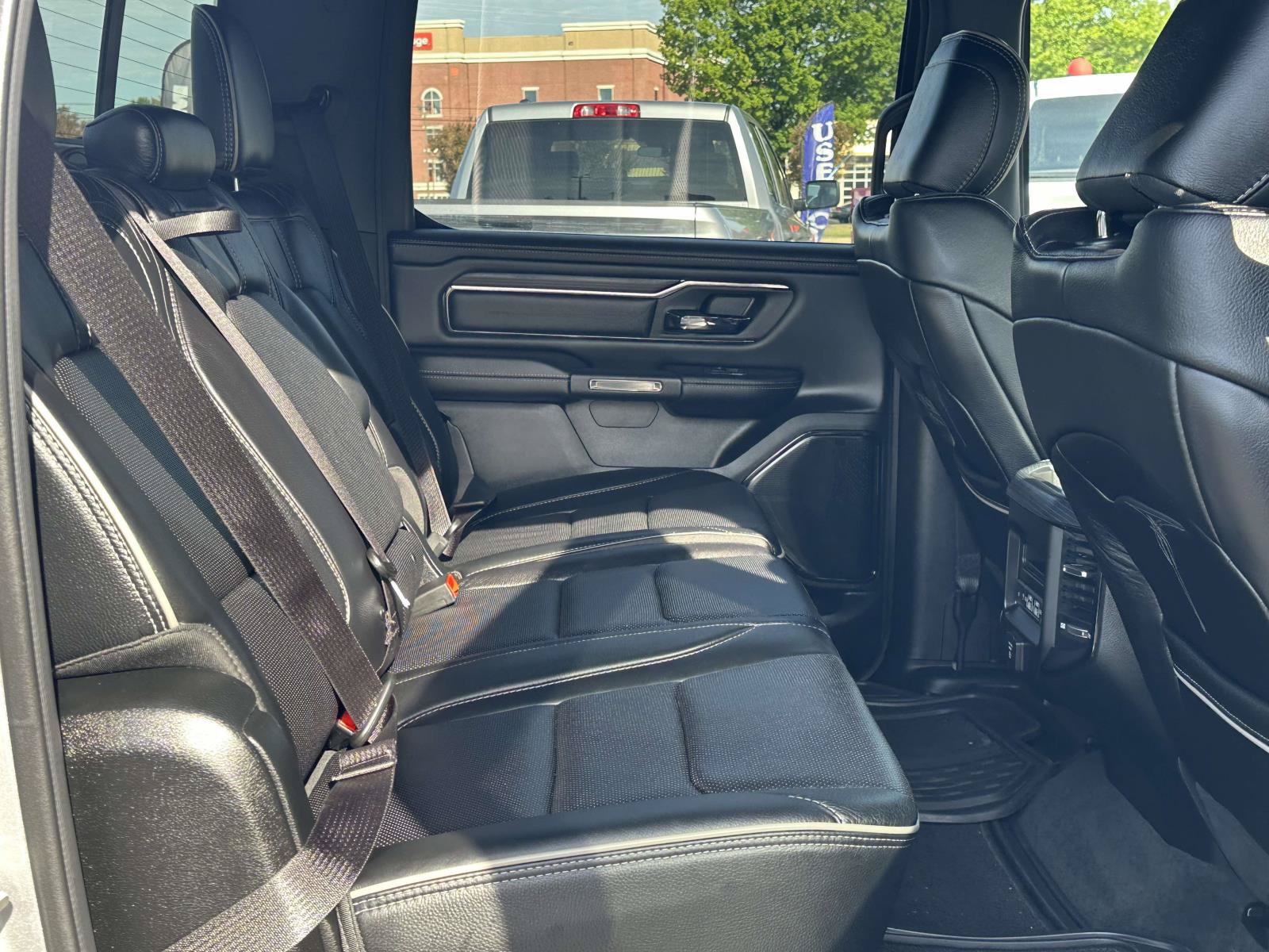 Used 2024 RAM 1500 Limited AWD/4WD image 33