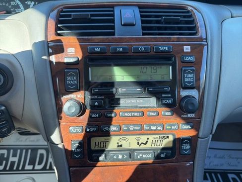 Used 2000 Toyota Avalon XLS image 25