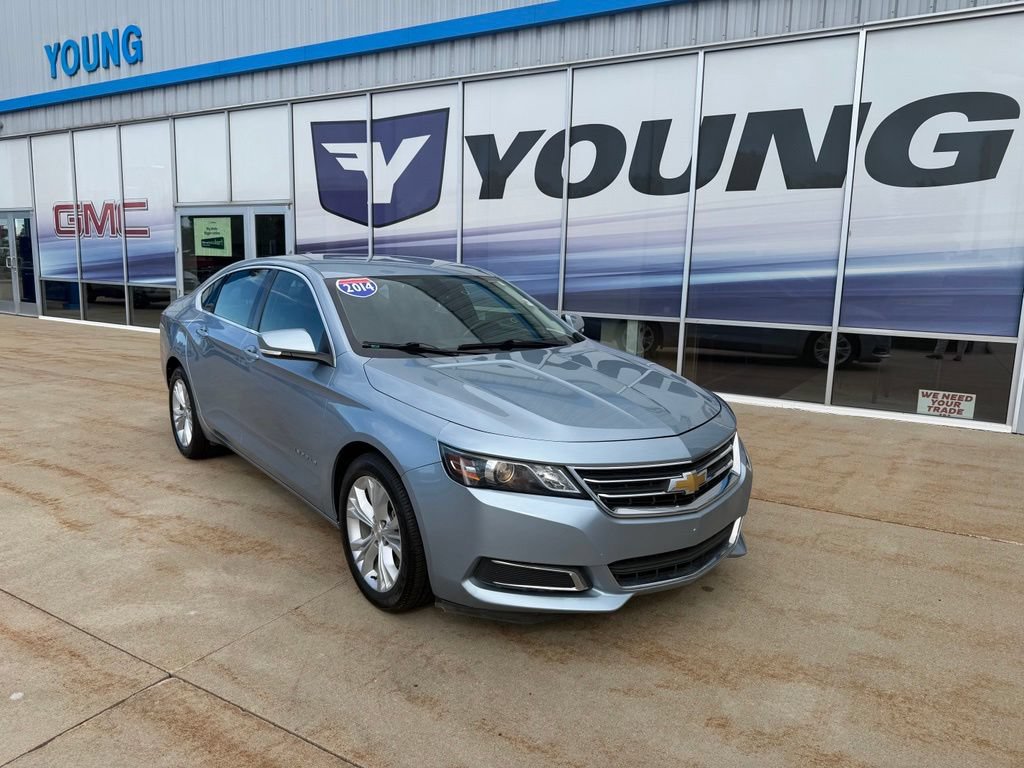 Used 2014 Chevrolet Impala LT w/ Convenience Package FWD image 2