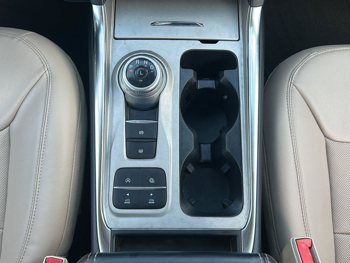 Certified 2022 Ford Explorer Limited RWD image 19