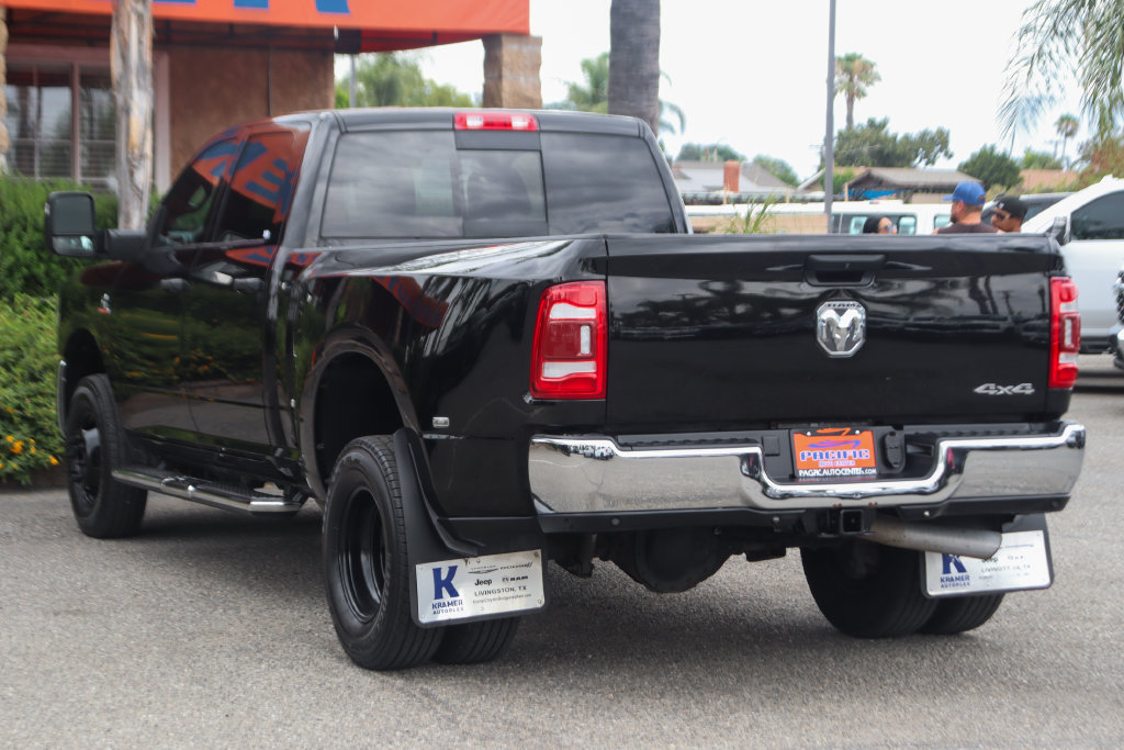 Used 2024 RAM 3500 Tradesman w/ Chrome Appearance Group AWD/4WD image 6