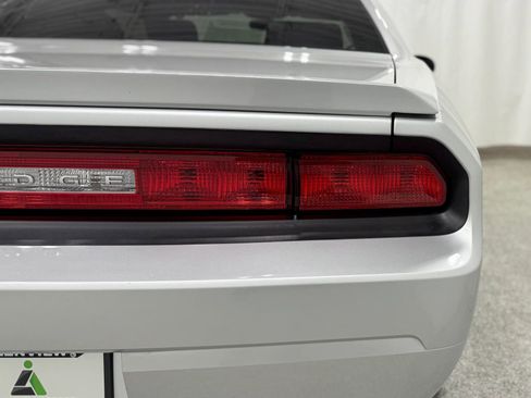 Used 2010 Dodge Challenger R/T image 33
