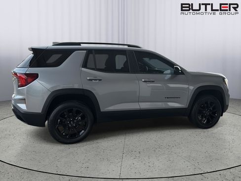 Used 2025 GMC Terrain Elevation w/ Elevation Premium Package AWD/4WD image 7