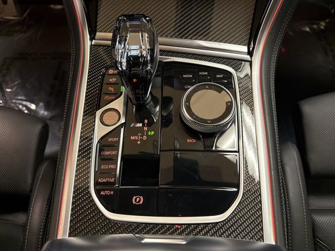 Used 2022 BMW M850i xDrive M850i xDrive image 27