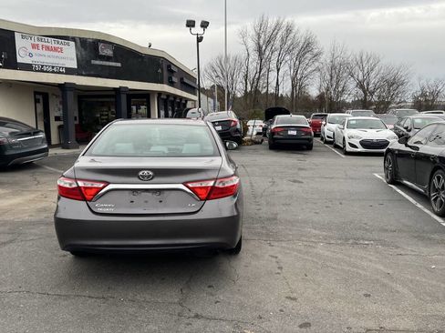 Used 2016 Toyota Camry LE image 8