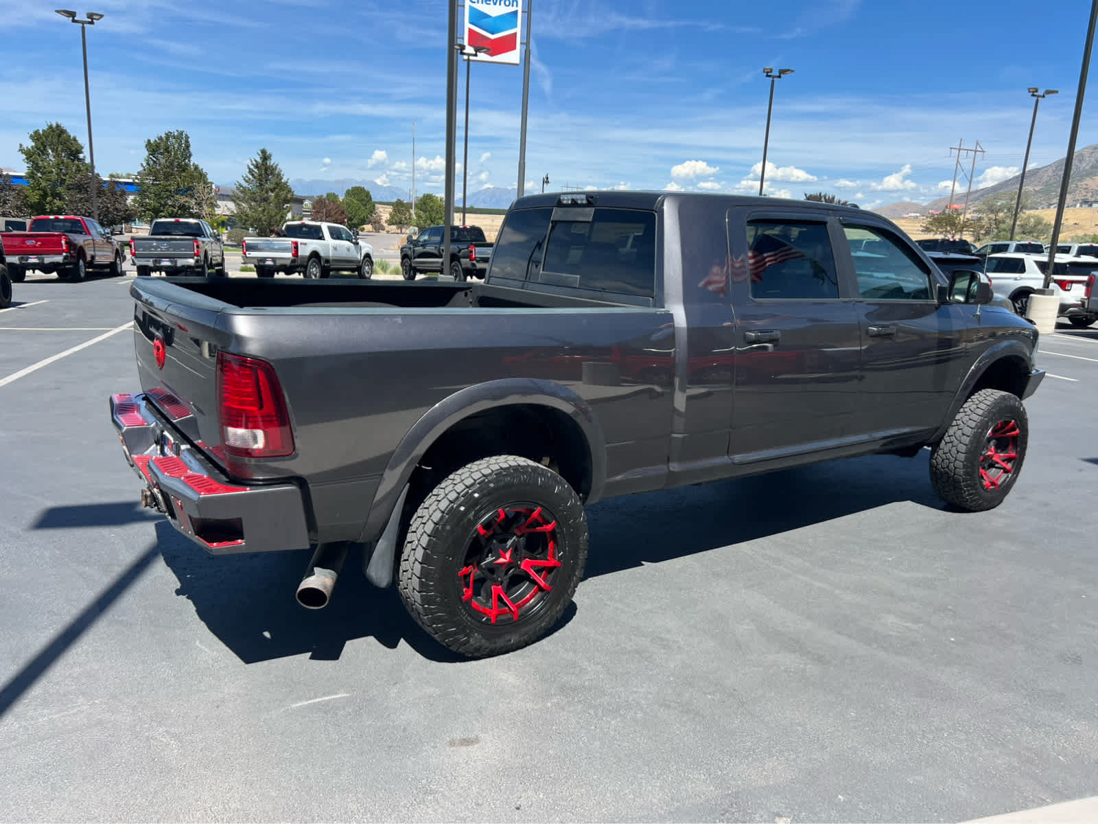 Used 2017 RAM 3500 Laramie w/ Sport Appearance Group AWD/4WD image 7