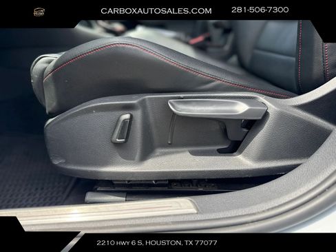 Used 2019 Volkswagen GTI SE FWD image 17
