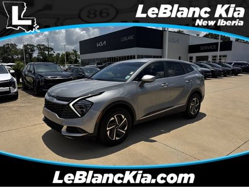 Certified 2025 Kia Sportage LX FWD image 1