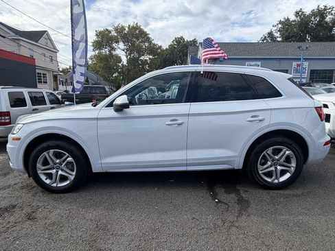 Used 2019 Audi Q5 2.0T Premium w/ Convenience Package AWD/4WD image 5