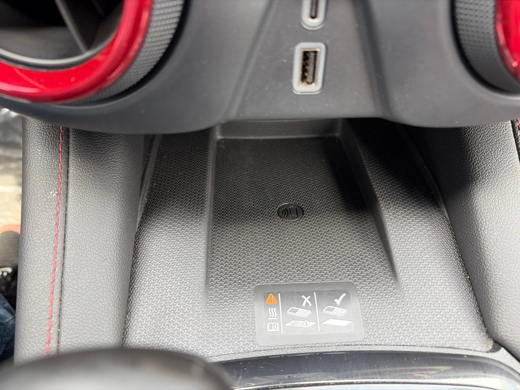 Used 2025 Chevrolet Blazer RS FWD image 18