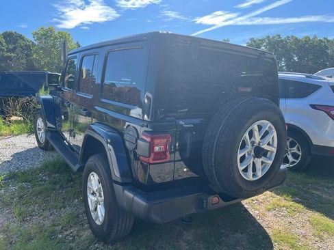 Used 2020 Jeep Wrangler Unlimited Sahara AWD/4WD image 10