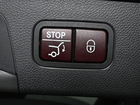 Certified 2018 Mercedes-Benz GLC 300 image 30