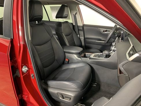 Used 2023 Toyota RAV4 Limited image 41