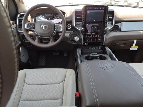 New 2026 RAM 1500 Laramie AWD/4WD image 16