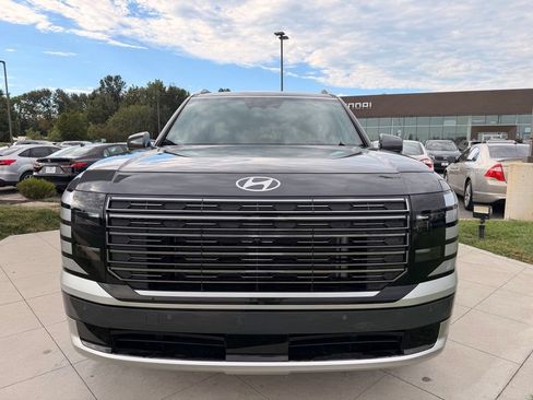 Used 2026 Hyundai Palisade Calligraphy AWD/4WD image 14