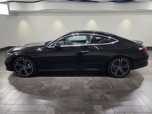 Used 2024 Mercedes-Benz CLE 300 4MATIC Coupe image 3