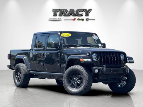 Used 2022 Jeep Gladiator Overland AWD/4WD image 2