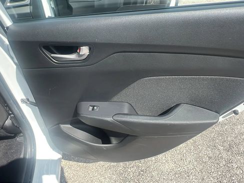 Used 2018 Hyundai Accent SE FWD image 27
