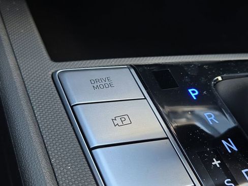 New 2026 Hyundai Elantra Hybrid FWD image 12
