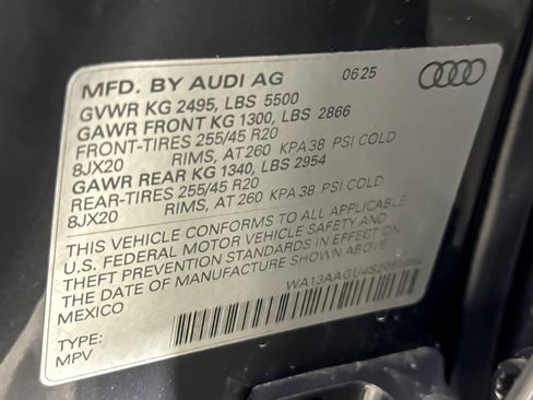 New 2025 Audi Q5 Prestige image 24