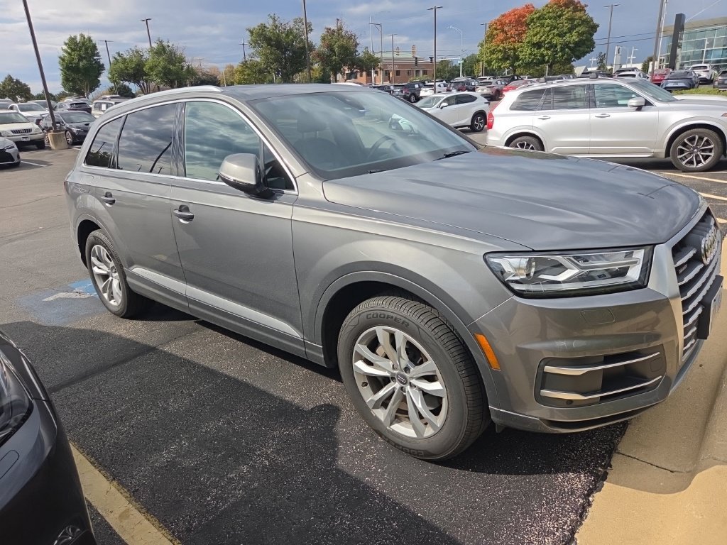 Used 2017 Audi Q7 2.0T Premium Plus w/ Premium Plus Package AWD/4WD image 3