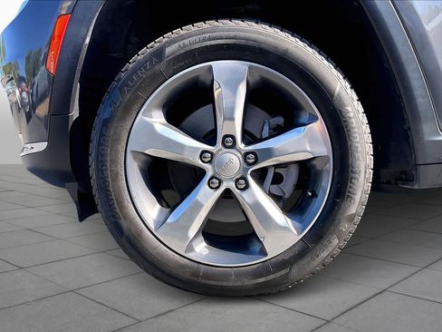 Used 2022 Jeep Grand Cherokee L Limited image 10