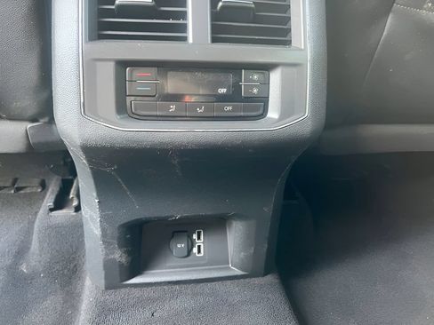 Used 2018 Volkswagen Atlas SE AWD/4WD image 27