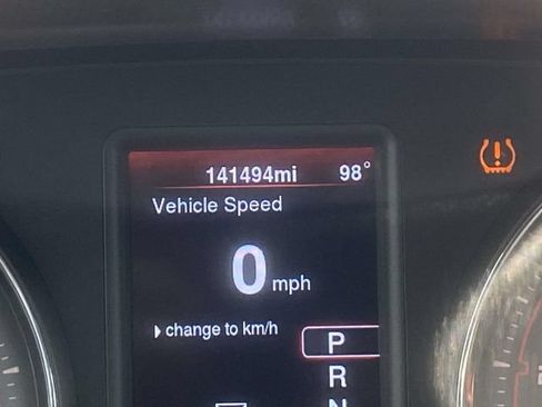 Used 2013 Dodge Charger SE RWD image 15