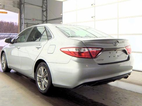 Used 2017 Toyota Camry SE w/ Protection Package (Q2) image 5